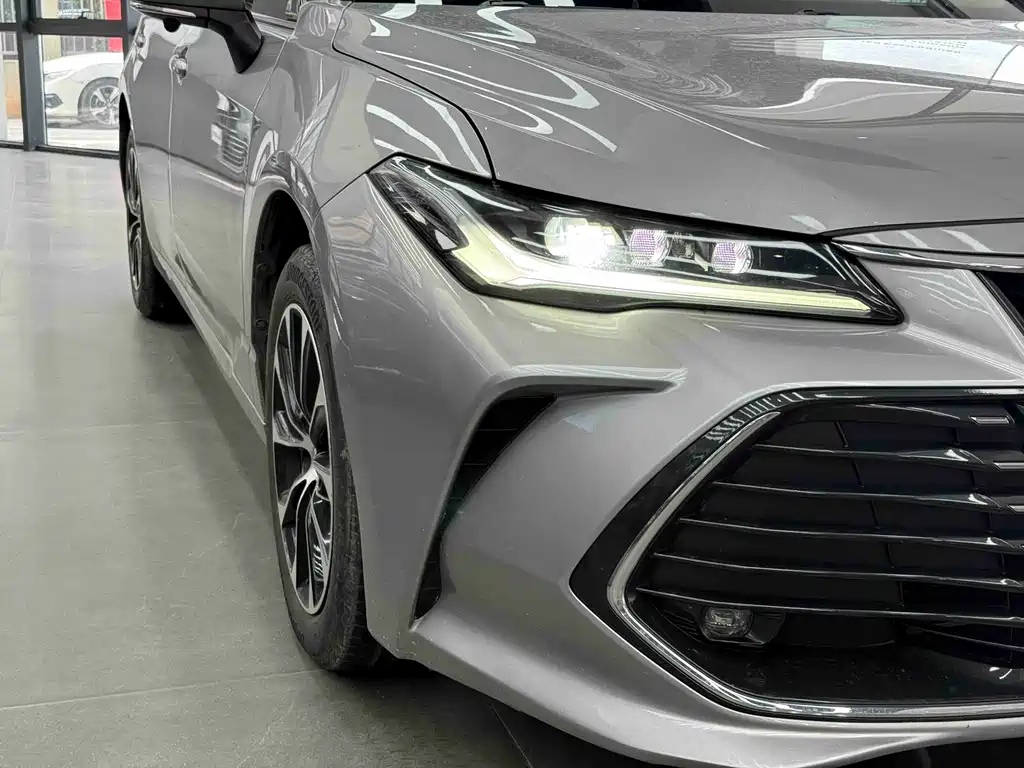 Toyota Avalon 2022 — фото 3
