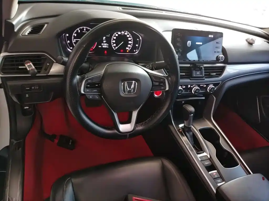 Honda Accord 2021 — фото 10