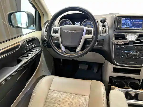 Chrysler Grand Voyager 2014