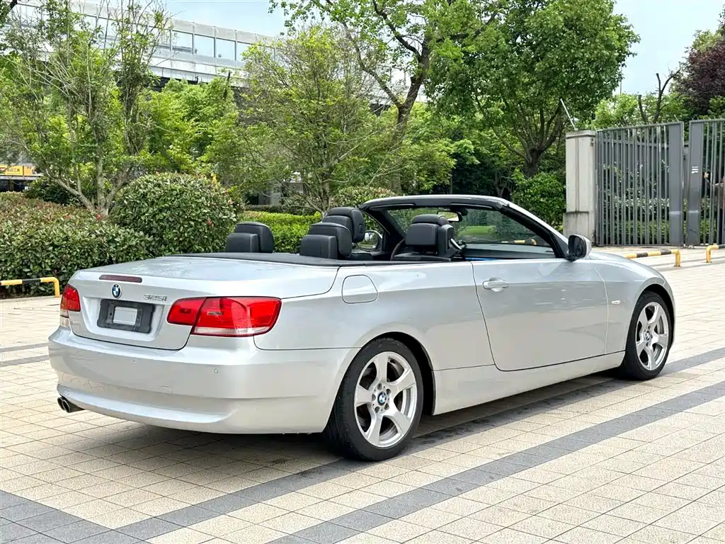BMW 3 Series 2009