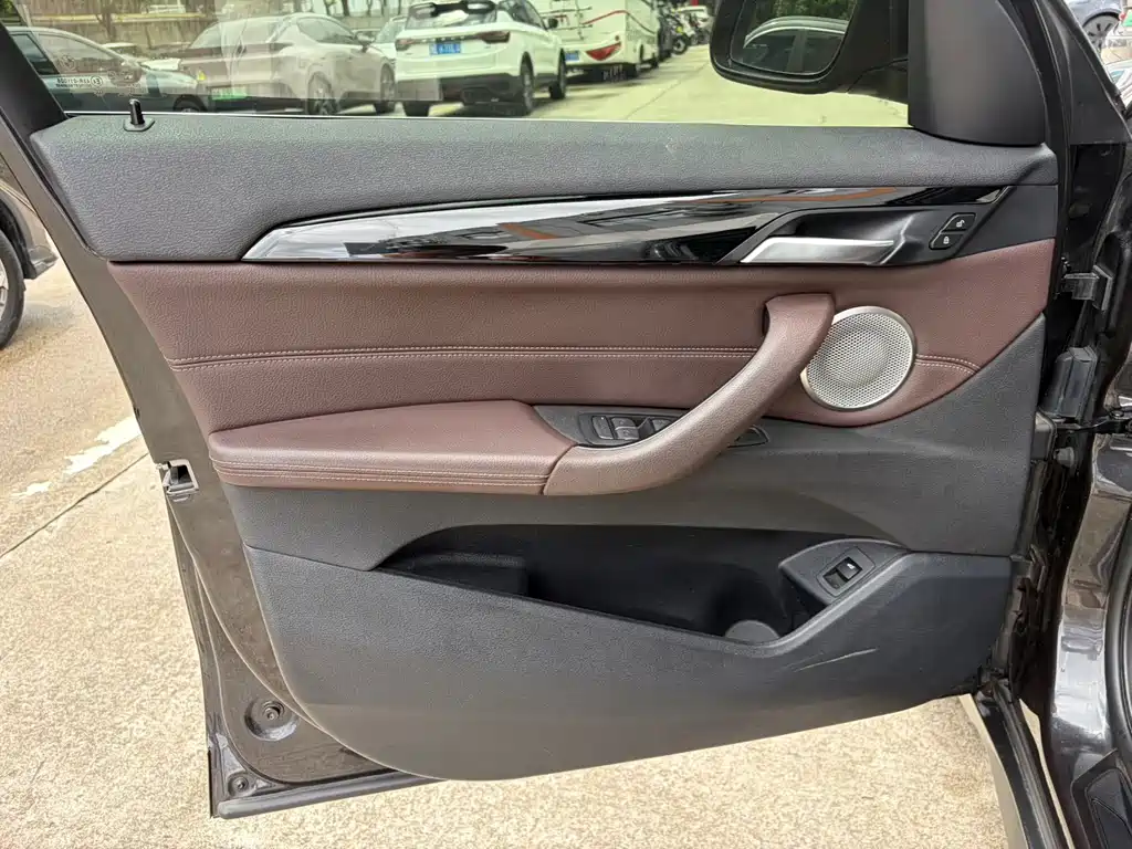 BMW X1 2021 — фото 15
