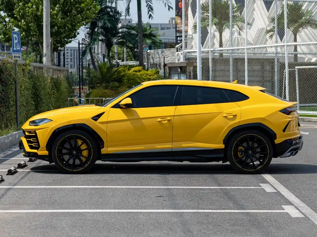 Lamborghini Urus 2019 — фото 7