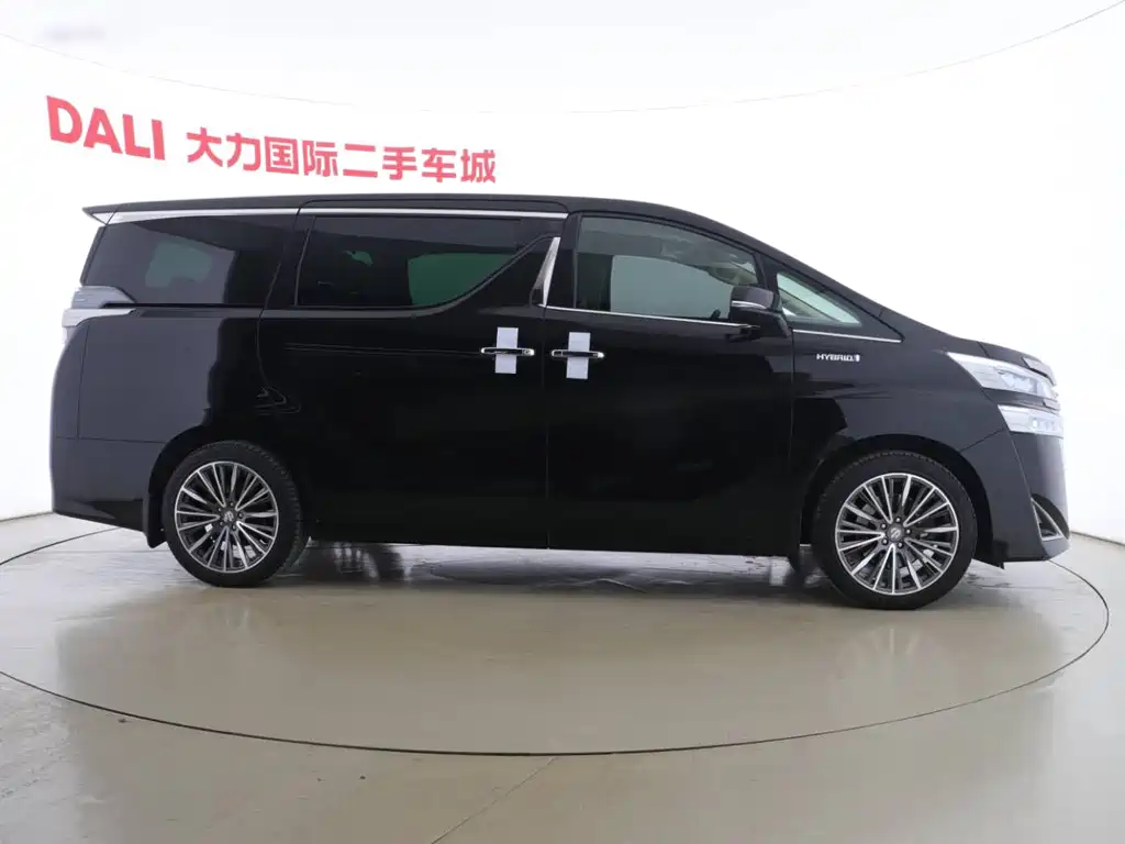 Toyota Vellfire 2022 — фото 12