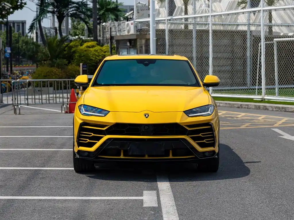 Lamborghini Urus 2019 — фото 2