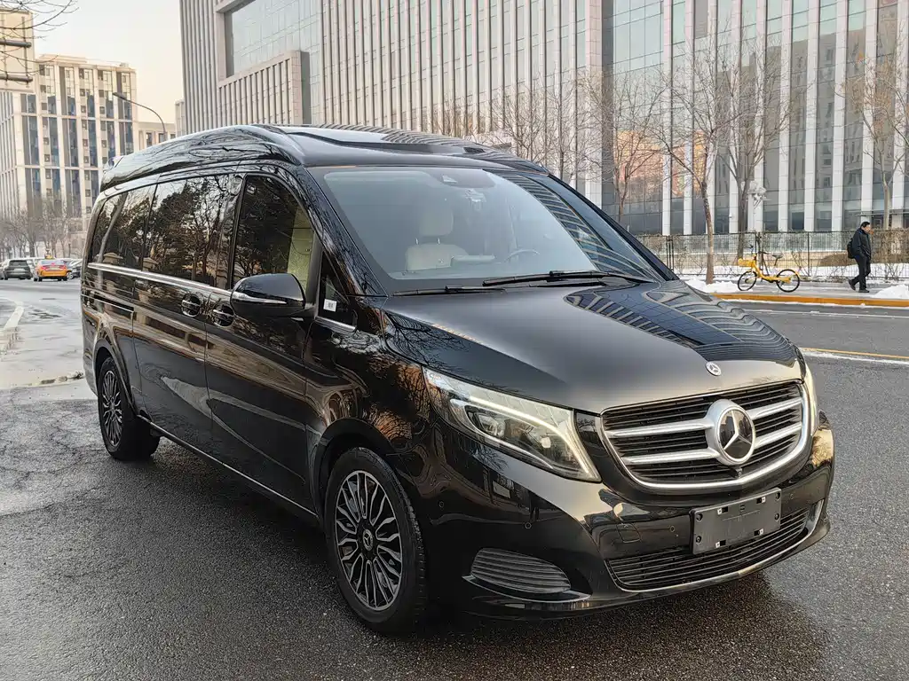 Mercedes-Benz V-Class 2020 — фото 7