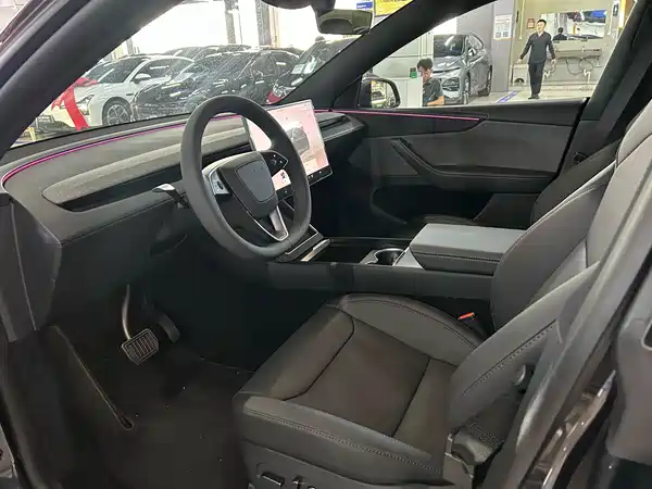Tesla Model Y 2026