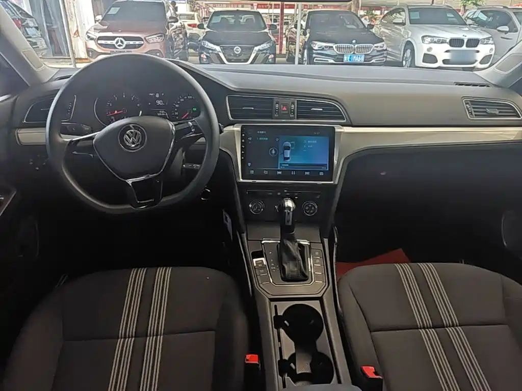 Volkswagen Lamando 2018 — фото 10