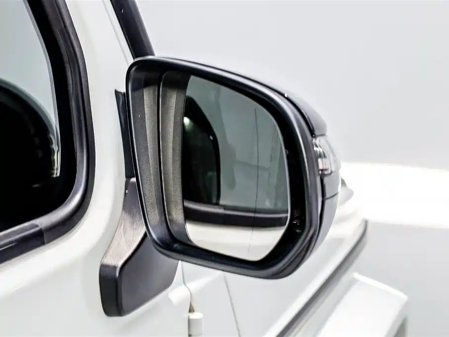 Mercedes-Benz G-Class 2023 — фото 27