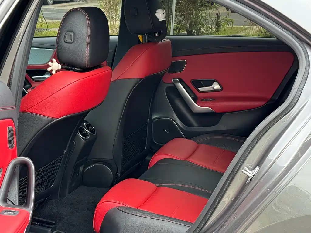 Mercedes-Benz A-Class AMG 2023 — фото 5