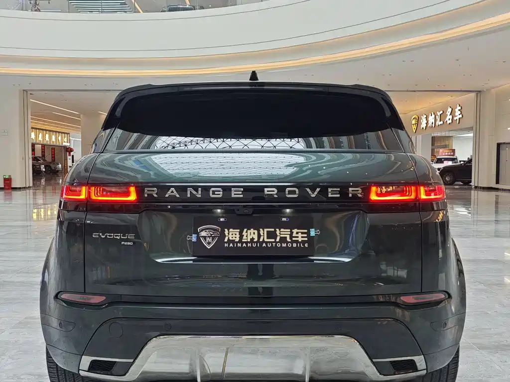 Land Rover Evoque 2023 — фото 8
