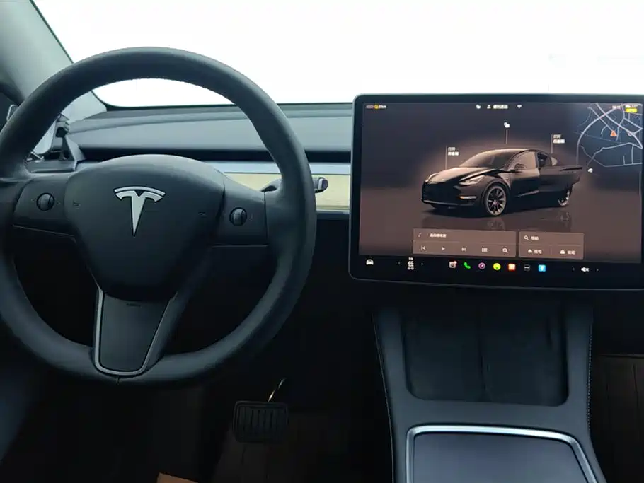 Tesla Model Y 2023 — фото 12