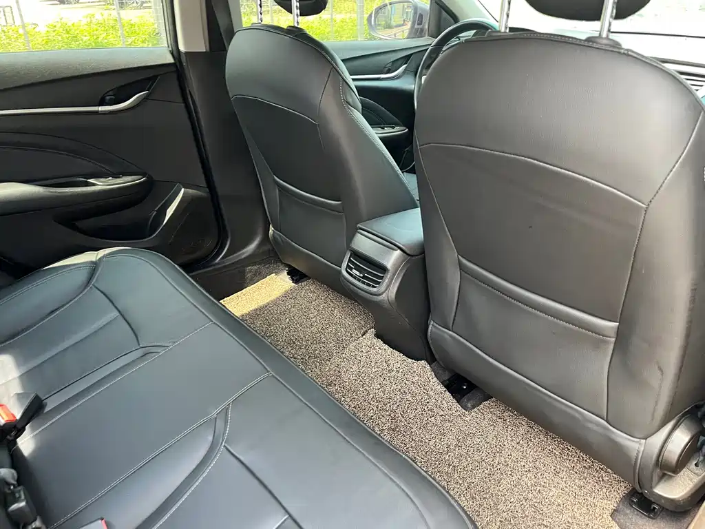 Buick Excelle 2018 — фото 14
