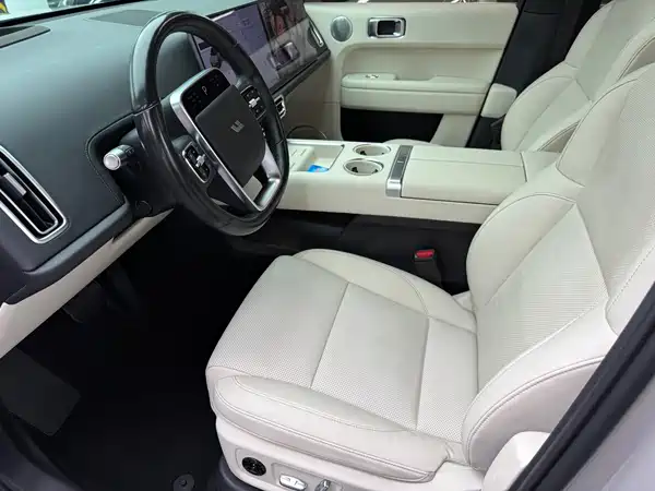 Li Auto L6 2024