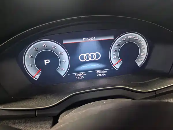 Audi Q5L 2025