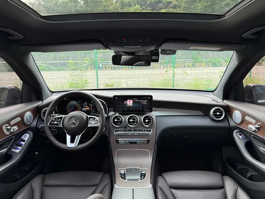 Mercedes-Benz GLC 2021