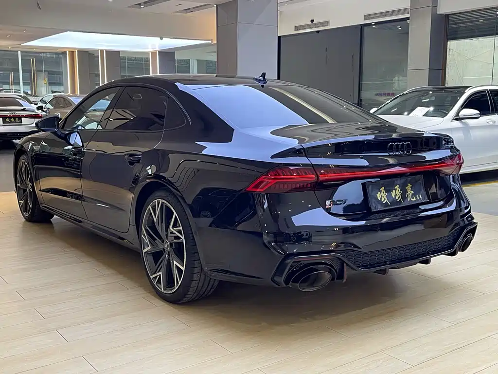 Audi A7L 2022 — фото 9