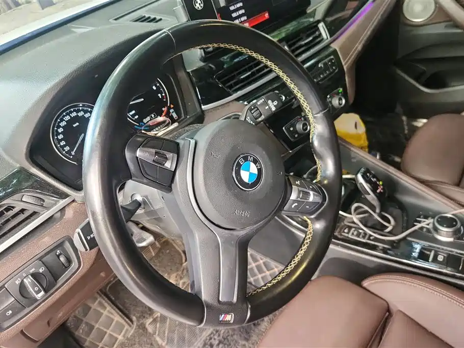 BMW X2 2023 — фото 15