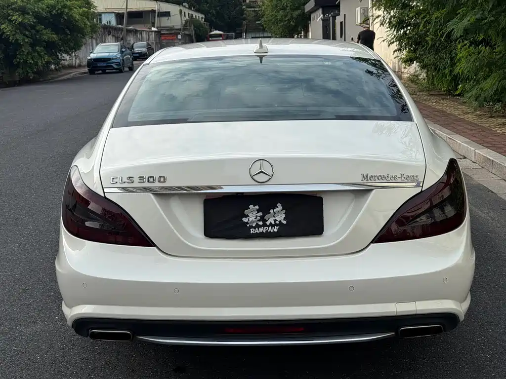 Mercedes-Benz CLS 2015 — фото 5
