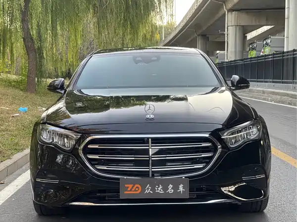 Mercedes-Benz E-Class 2025