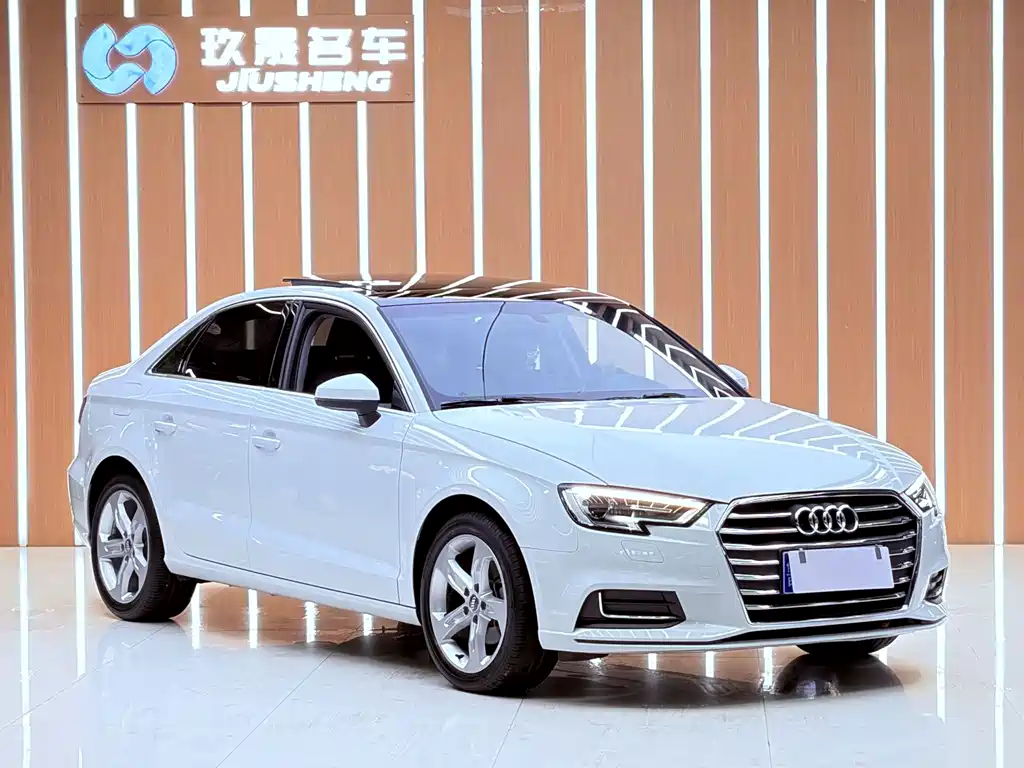Audi A3 2021 — фото 3