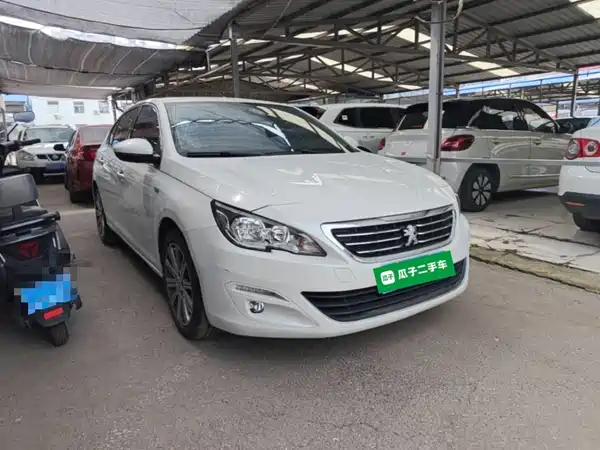 Peugeot 408 2015