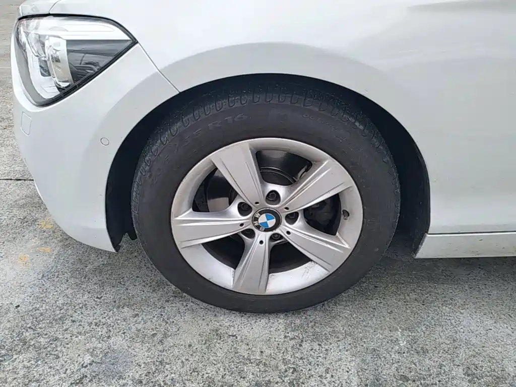 BMW 1 Series 2015 — фото 25