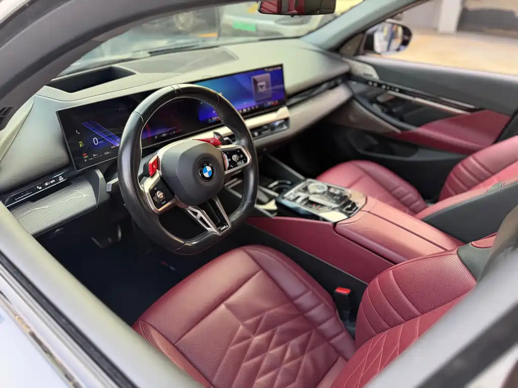 BMW 5 Series 2024 — фото 17