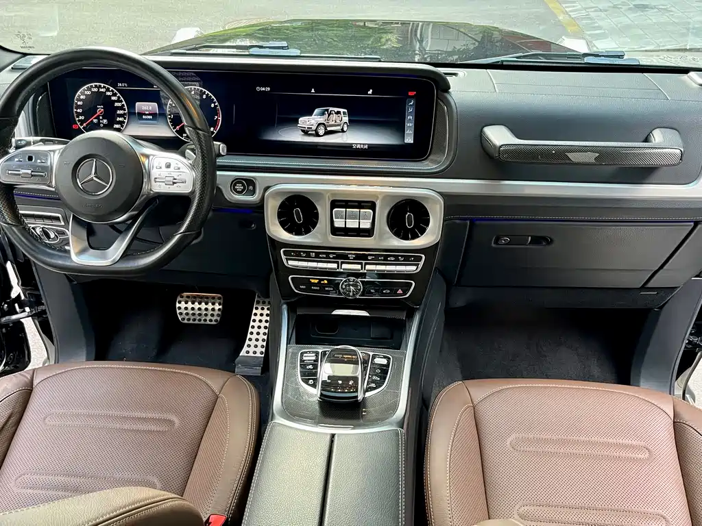 Mercedes-Benz G-Class 2019 — фото 19