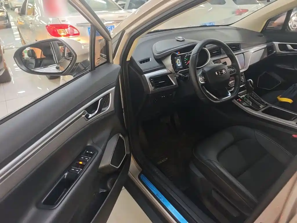 Geely Emgrand GS 2019 — фото 16