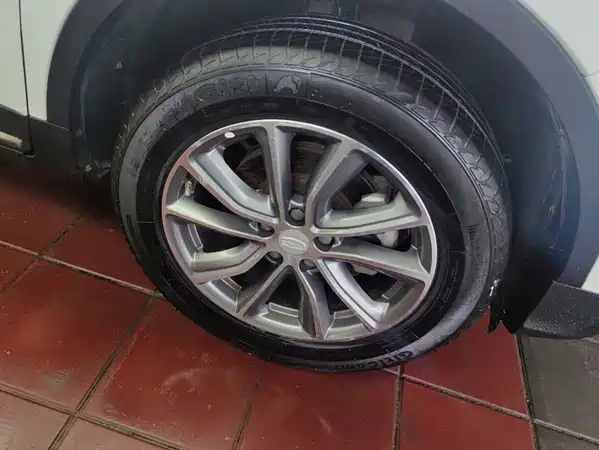 Geely Boyue 2018