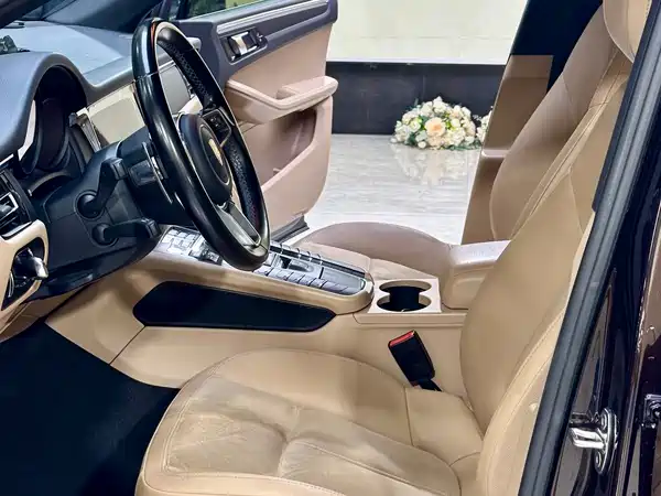 Porsche Macan 2020