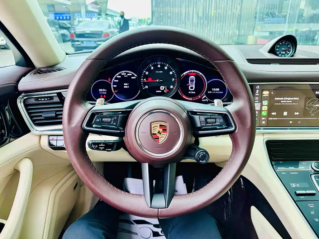 Porsche Panamera 2021 — фото 8