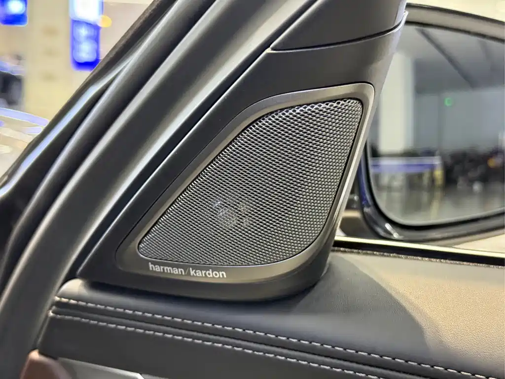 BMW 7 Series 2021 — фото 13