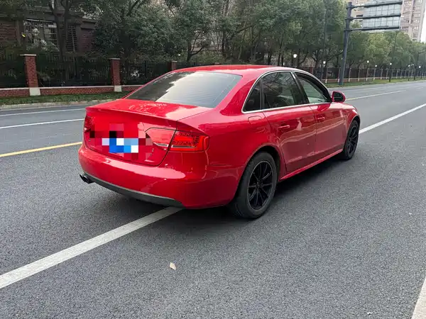 Audi A4L 2012