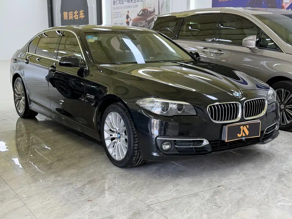 BMW 5 Series 2015 — фото 2
