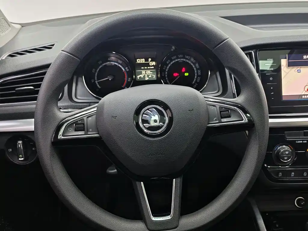 Skoda Kamiq 2021 — фото 12