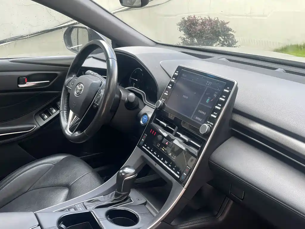 Toyota Avalon 2022 — фото 17