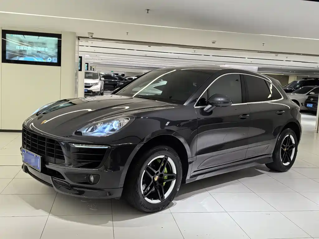 Porsche Macan 2018 — фото 1