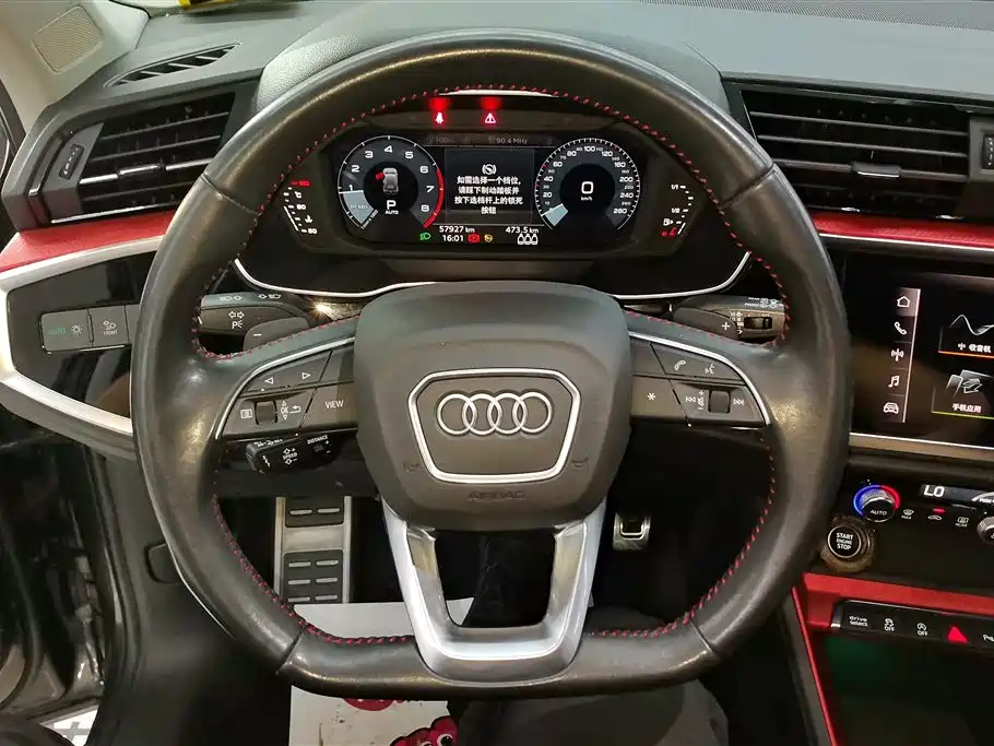 Audi Q3 2021 — фото 15