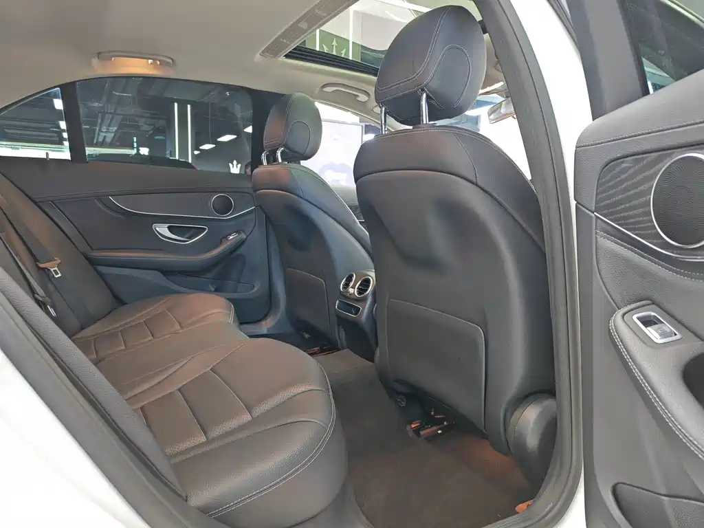 Mercedes-Benz C-Class 2020 — фото 13