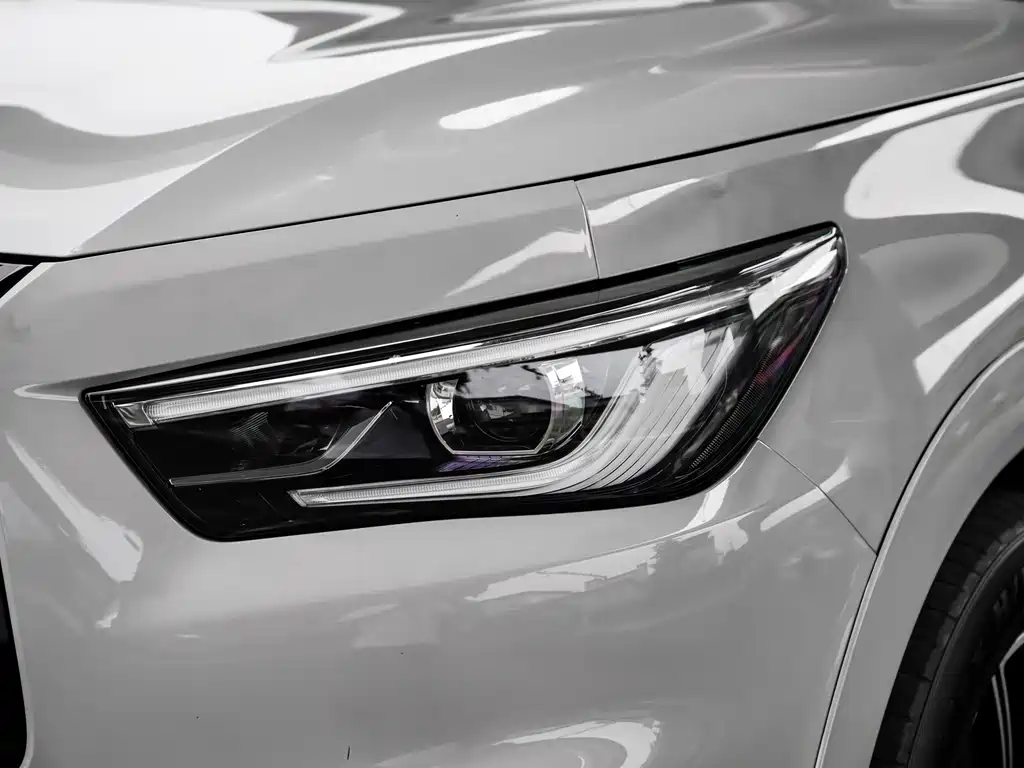 Infiniti QX80 2016 — фото 22