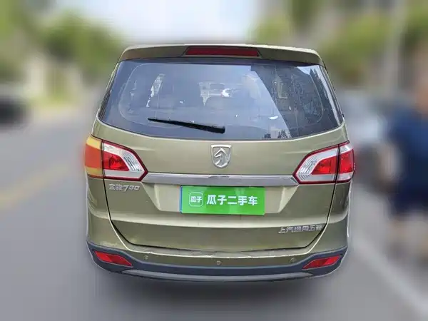 Baojun 730 2015