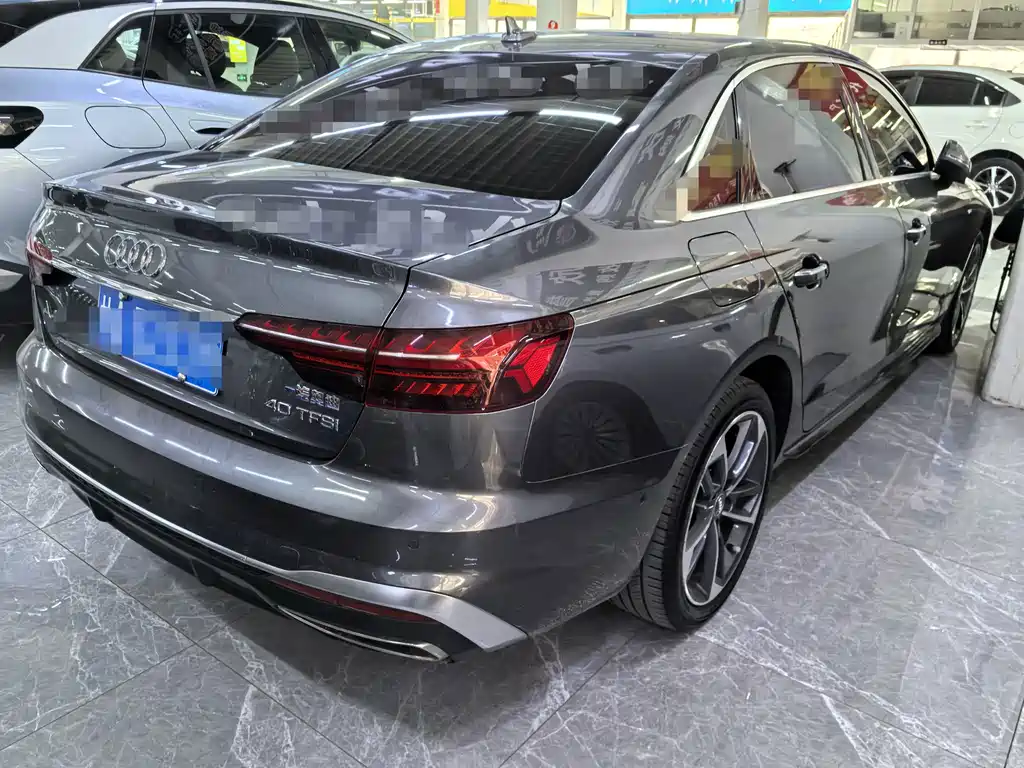 Audi A4L 2021