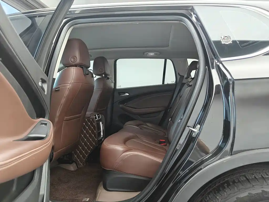 Buick Envision Plus 2019 — фото 11