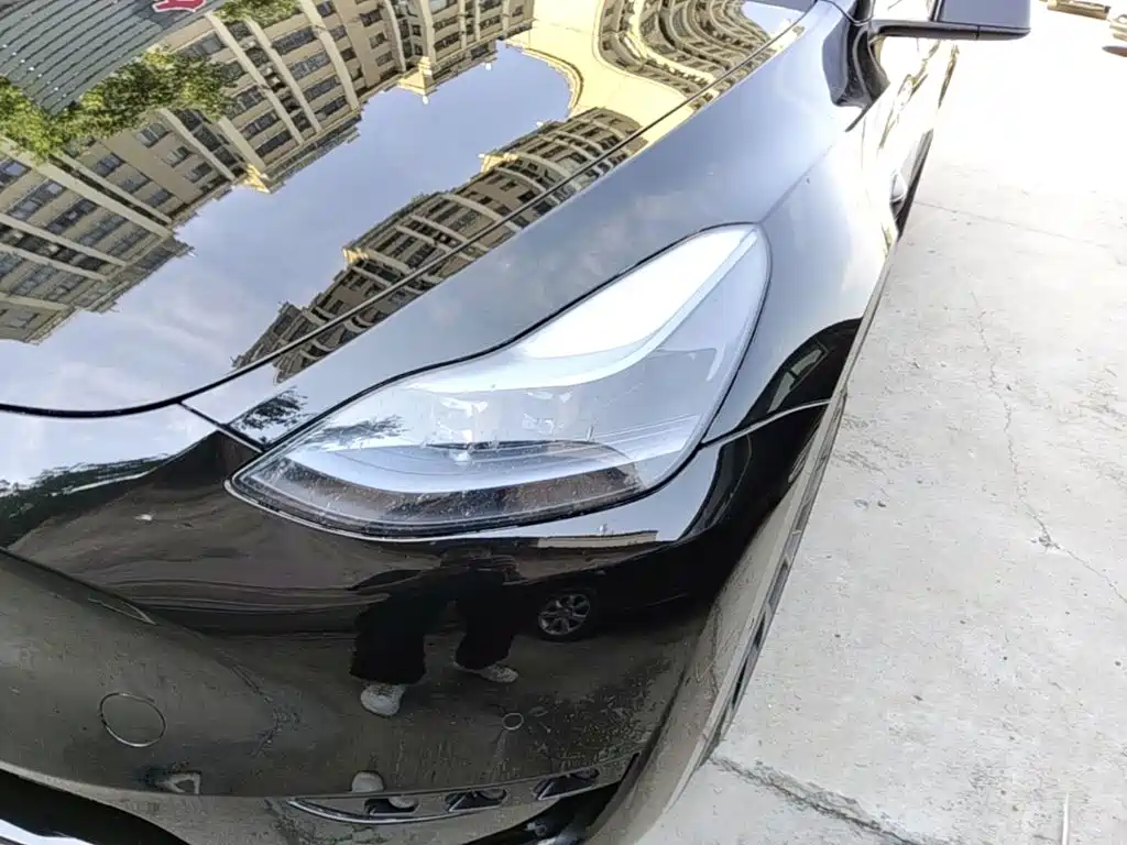 Tesla Model Y 2023 — фото 24