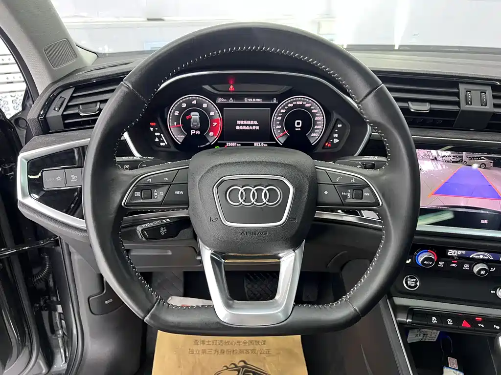 Audi Q3 2022 — фото 11