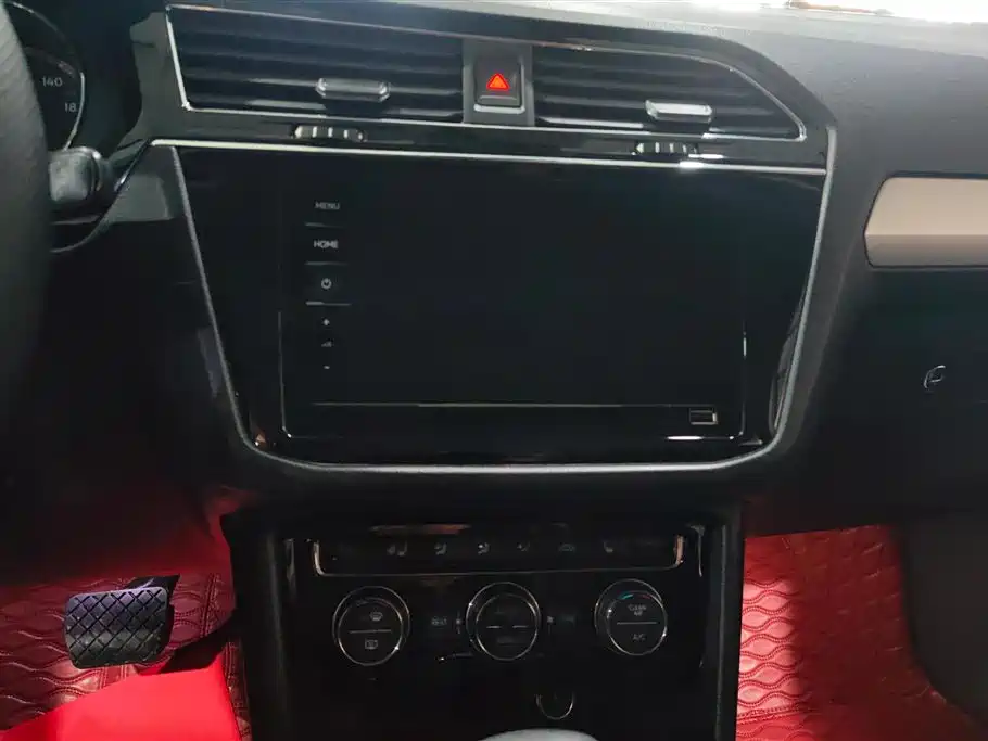 Volkswagen Tiguan L 2019 — фото 13