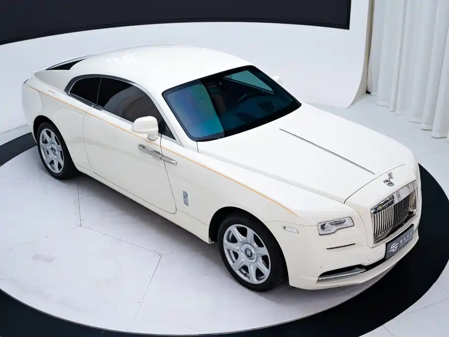 Rolls-Royce Phantom 2022 — фото 19