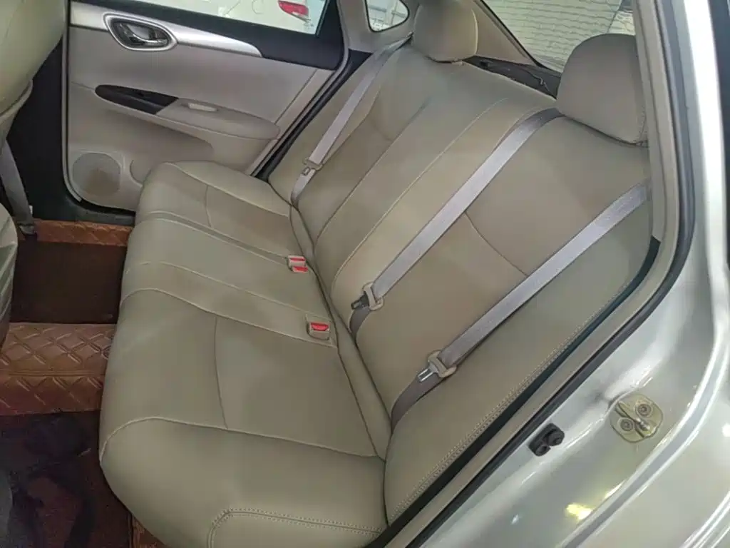 Nissan Sylphy 2018 — фото 17