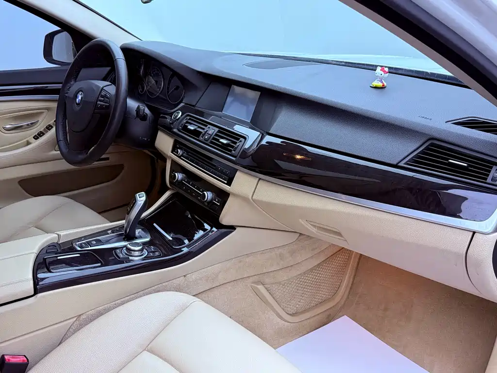 BMW 5 Series 2013 — фото 20